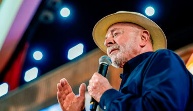 Lula tem vantagem em todos os cenários de primeiro turno, diz Apex/Futura