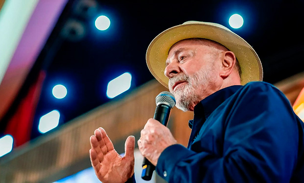 Lula tem vantagem em todos os cenários de primeiro turno, diz Apex/Futura
