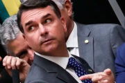 Rejeição de Flávio Bolsonaro ultrapassa a de Lula, diz Datafolha