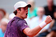João Fonseca derrota Ruud por 3 sets a 1 e alcança quartas de finais em Roland Garros