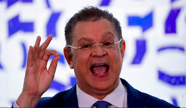 Sóstenes Cavalcante, Líder do PL desafia Moraes e propõe PEC para anistiar golpistas do 8/1