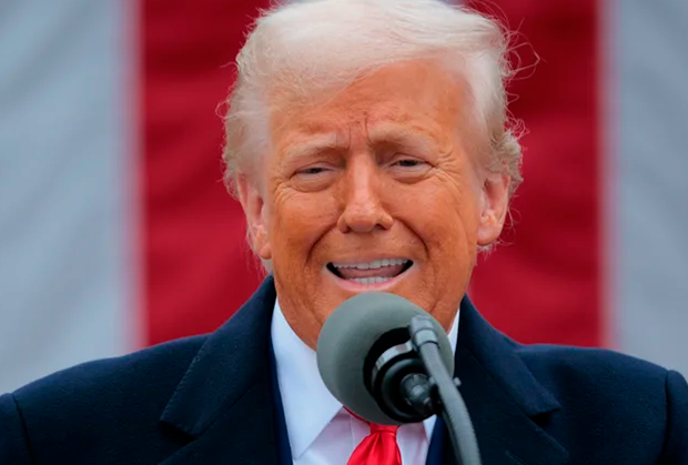 Trump anuncia alta de tarifa para 25% sobre veículos da UE