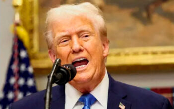 Trump divulga agenda oficial sem encontro com Flávio Bolsonaro