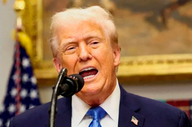 Trump divulga agenda oficial sem encontro com Flávio Bolsonaro