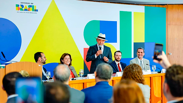 Bancos atrasam Desenrola para quem está em dia