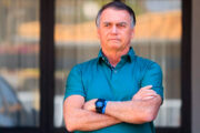 Bolsonaro depõe em casa sobre arma apreendida sem certificado no DF