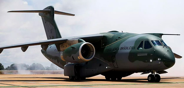 Brasil envia avião com equipes de busca à Venezuela