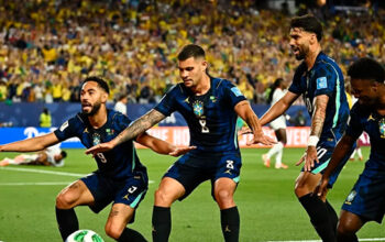Brasil vence o Haiti por 3 a 0 e assume liderança do grupo C da Copa