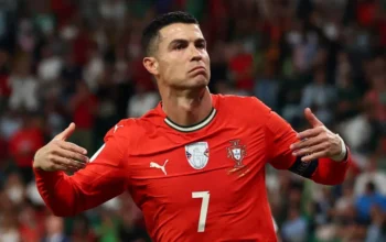 Cristiano Ronaldo bate recorde ao marcar em seis Copas