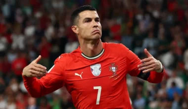 Cristiano Ronaldo bate recorde ao marcar em seis Copas