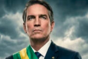 “Dark Horse” terá sessão exclusiva em evento da extrema-direita com Eduardo Bolsonaro e Bannon
