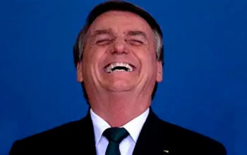 Defesa de Bolsonaro pede a Moraes prorrogação da prisão domiciliar