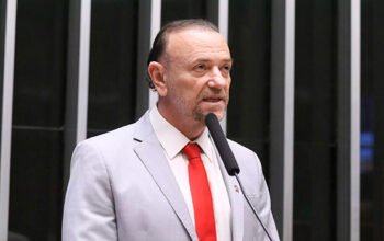 Edinho Silva diz confiar na inocência de Jaques Wagner e defende investigações do caso Master