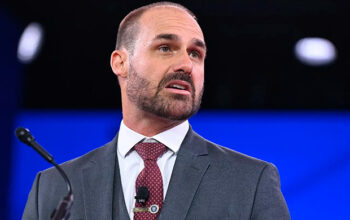 Eduardo Bolsonaro sugere bombardear o Brasil com participação dos EUA