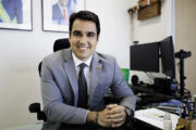 “Amanhã vence os boletos”, diz enteado de Jaques Wagner que cobrou dinheiro de gestor do Master, diz PF