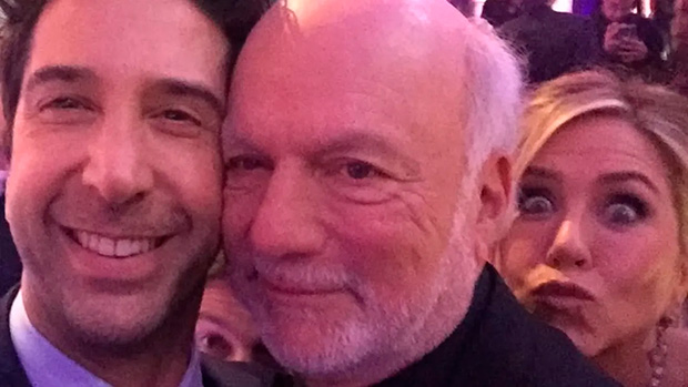 Elenco se despede de James Burrows, diretor de "Friends", morto aos 85 anos