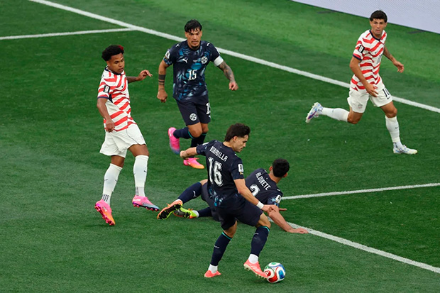 EUA goleia Paraguai por 4 x 1 no SoFi Stadium, em Los Angeles, pela Copa do Mundo