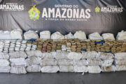 Forças de segurança apreendem 2,5 toneladas de drogas, armamento e munição nas proximidades de Coari (AM)