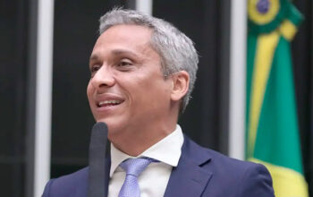 Gayer é condenado a pagar R$ 20 mil ao PT por vídeo falso sobre atentado a Bolsonaro