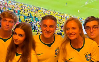 Inimigo do bolsa família, Luciano Huck curte Copa em camarote milionário nos EUA