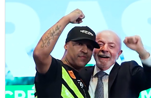 Juiz nega pedido de Renan Santos para apagar post de “motoboy de Lula”
