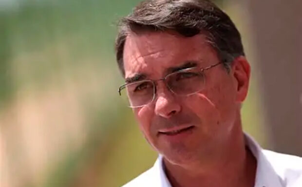 Kassio Nunes Marques suspende pesquisa que apontou queda de Flávio Bolsonaro