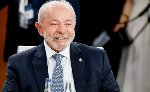 Lula exalta o Pix no G7: "inclusão e eficiência"