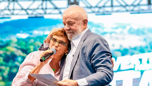Lula tenta convencer Marília Campos a concorrer ao governo de Minas