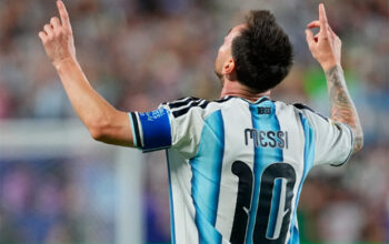 Messi marca três gols contra Argélia e vira o maior artilheiro das Copas