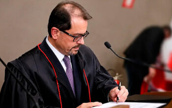 Ministro do TSE advoga para big tech em processo do Marco Civil no STF
