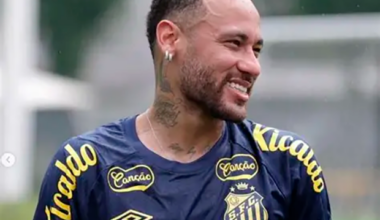 Neymar não viaja com a Seleção e está fora do jogo com o Haiti
