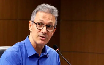 “Nunca fui próximo de Flávio Bolsonaro”, diz Zema ao atacá-lo novamente
