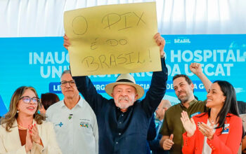 “O Pix é do Brasil”: Lula reage a tarifaço e cobra reunião com Trump