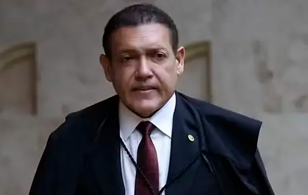 Decisão de Nunes Marques que esconde queda de Flávio em pesquisa é julgada hoje no TSE