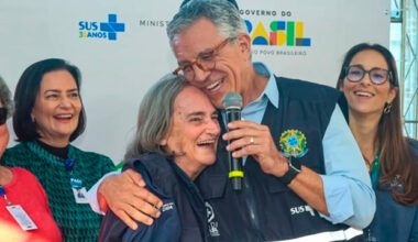 SUS anuncia programa de R$ 500 milhões para atendimento domiciliar de idosos