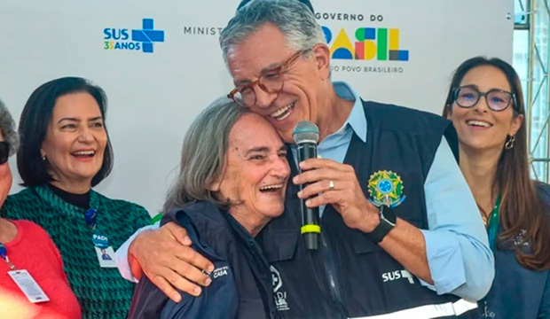 SUS anuncia programa de R$ 500 milhões para atendimento domiciliar de idosos
