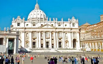 Vaticano ameaça excomungar grupo católico tradicionalista que cresce no Brasil