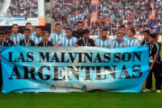 Argentina tem faixa sobre as Malvinas liberada na final da Copa; uniforme do Haiti foi censurado