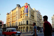 Brasil envia avião com ajuda humanitária a Cuba