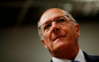 Brasil não saiu da mesa de negociação com EUA, diz Alckmin sobre tarifaço