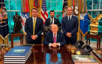 Como Trump quer restringir o voto de mulheres nos EUA: o modelo de Flávio Bolsonaro e Figueiredo