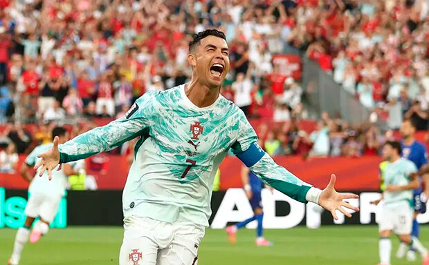 Cristiano Ronaldo marca gol inédito em mata-mata de Copas do Mundo