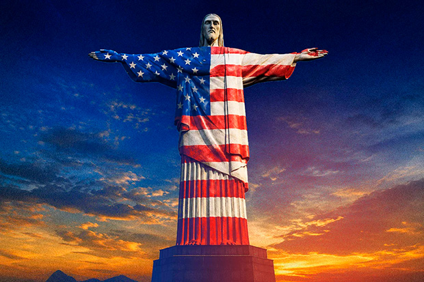 Cristo Redentor e Torre de TV ganham cores dos EUA no Dia da Independência