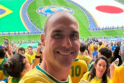Eduardo Bolsonaro zomba do STF durante jogo do Brasil e Japão pela Copa do Mundo de 2026: “ninguém está nem se importando com essa condenação"