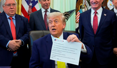Empresa de Trump propõe taxa de US$ 100 mil por mês para vender acesso privilegiado às suas publicações