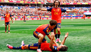 Espanha derrota a Áustria por 3 x 0 e avança para as oitavas de final da Copa do Mundo