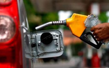 Fazenda avalia prorrogar subsídio de R$ 0,44 à gasolina