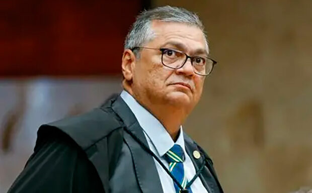 Flávio Dino alerta para terceirização de emendas parlamentares e diz que deputados e senadores podem indicar esses recursos