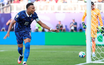 França vence Paraguai com Mbappé e vai às quartas da Copa
