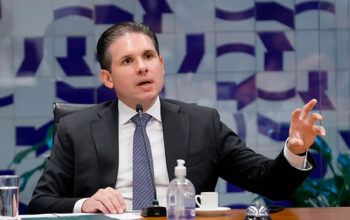 Hugo Motta sai em defesa de Valdemar Costa Neto e diz que o STF ‘tenta criminalizar a política’